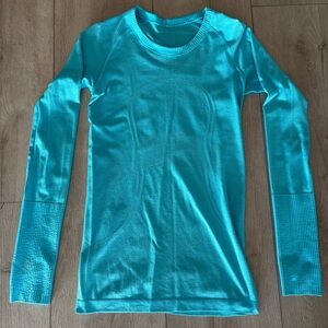 Lululemon Swiftly Tech Long Sleeve - size 4